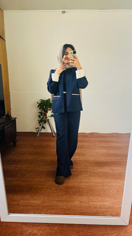 رنگ سورمه ای