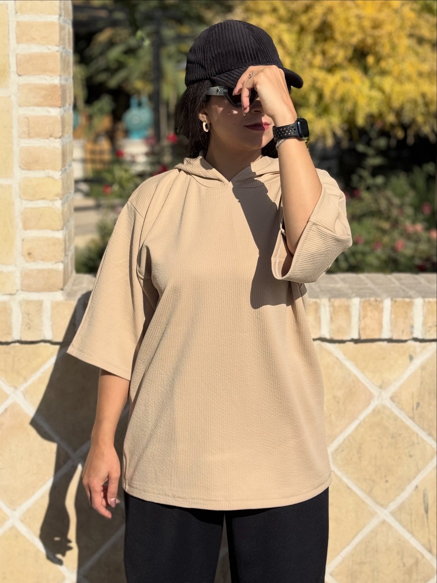 تیشرت کلاهدار